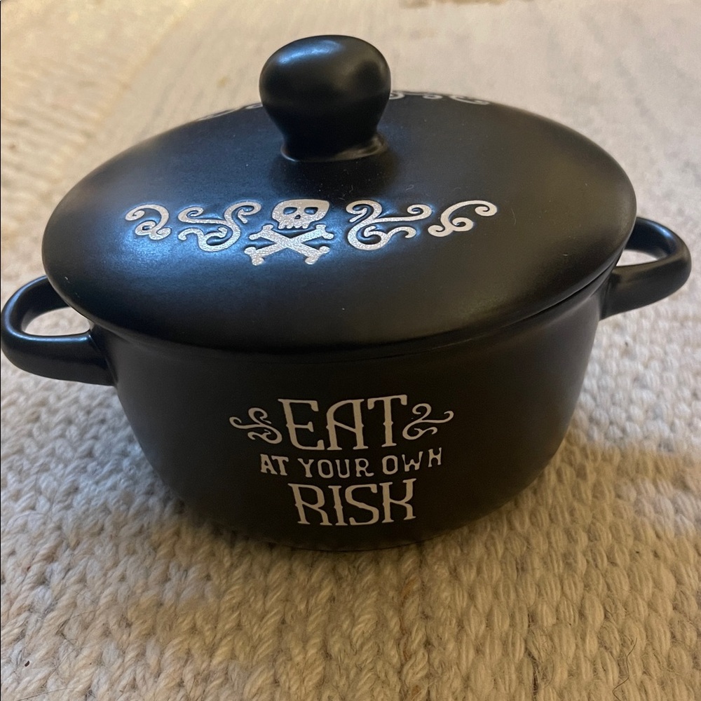 16oz "Eat at Your Own Risk" Black Crock